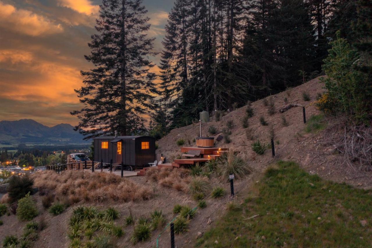 The Shepherds Hut - Boutique Retreat. Ханмер Спрингс Екстериор снимка